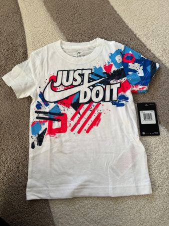 T-SHIRT NIKE