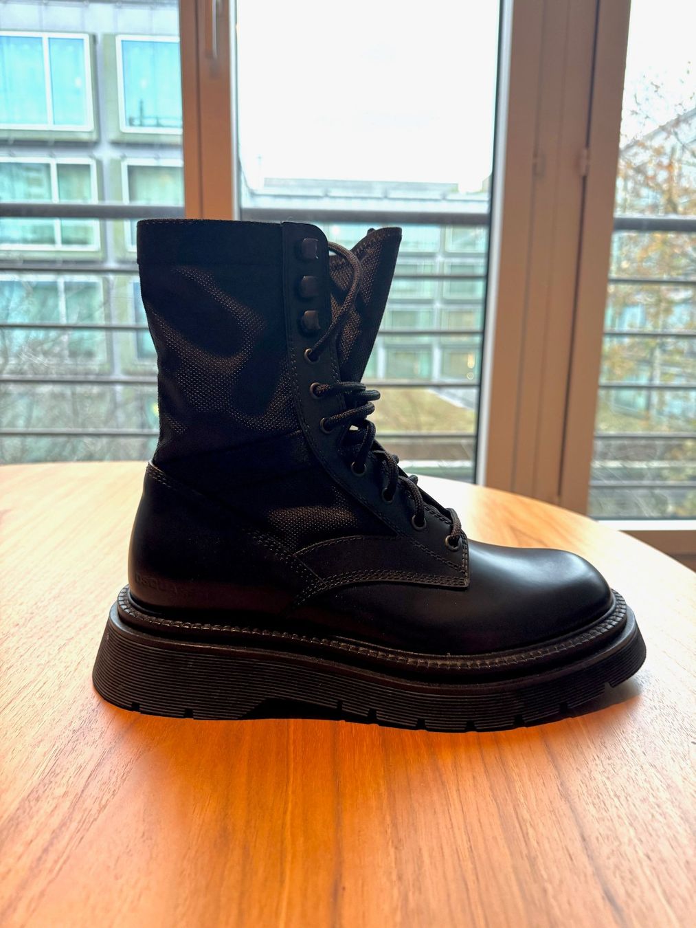 Dsquared2 Scarpe da uomo: Dsquared Urban Combat Boots – Nuovo (secondo la descrizione) da Zürich venduto da pebiet