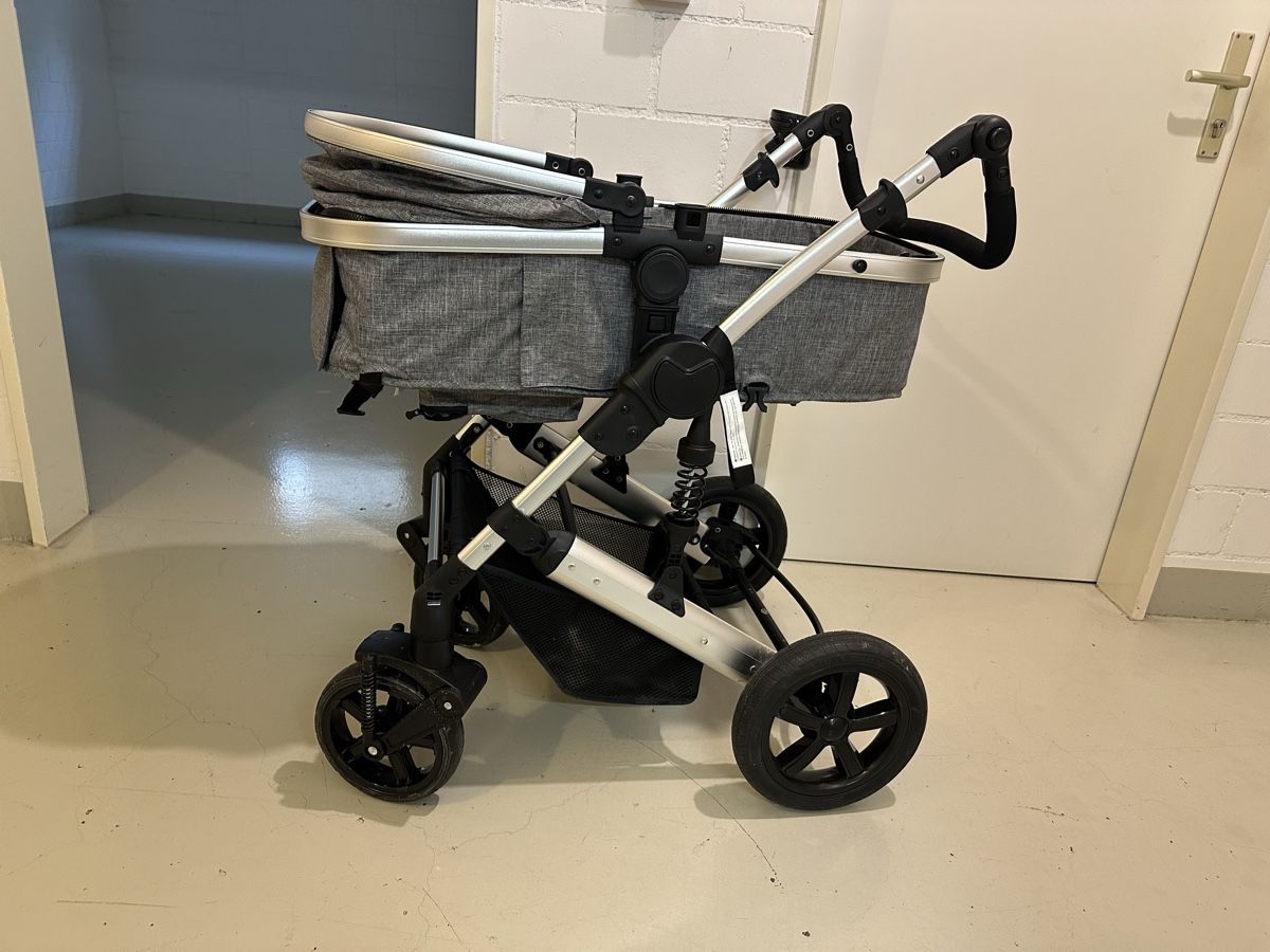 Gonser Poussette: Kinderwagen grau silber – Neuf (Voir description) à Hirschthal par painting4