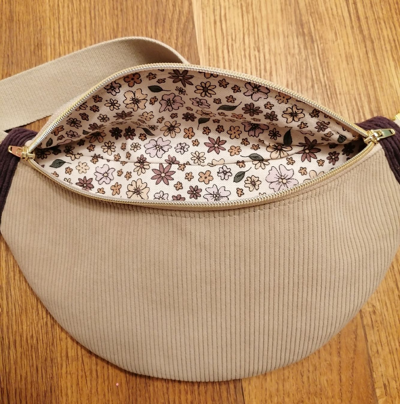Borse da donna: Bauchtasche selfmade – Nuovo (secondo la descrizione) da Grünenmatt venduto da princess_ 1