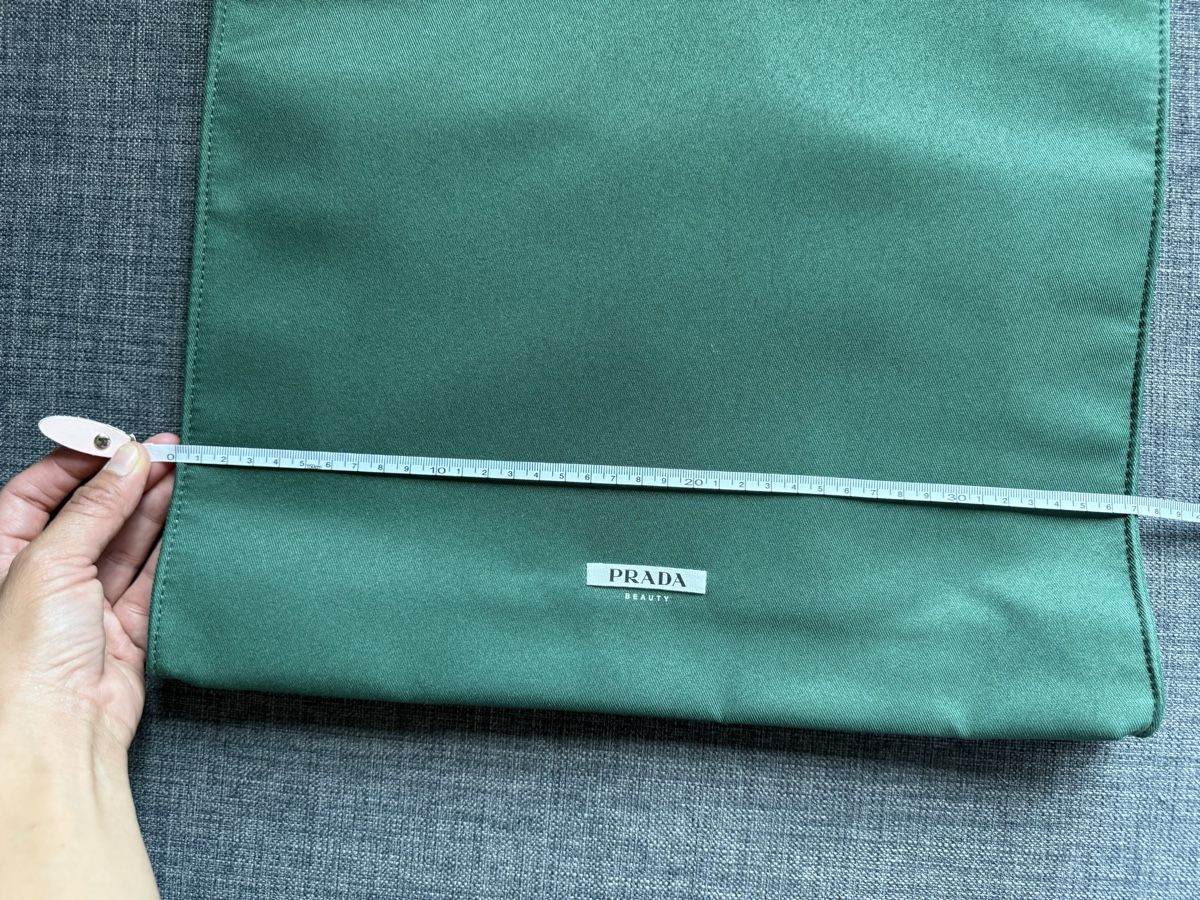 Prada Taschen: Prada Beauty Paradigm Tote Bag – Neu und originalverpackt aus Luzern von sas_r89l 2