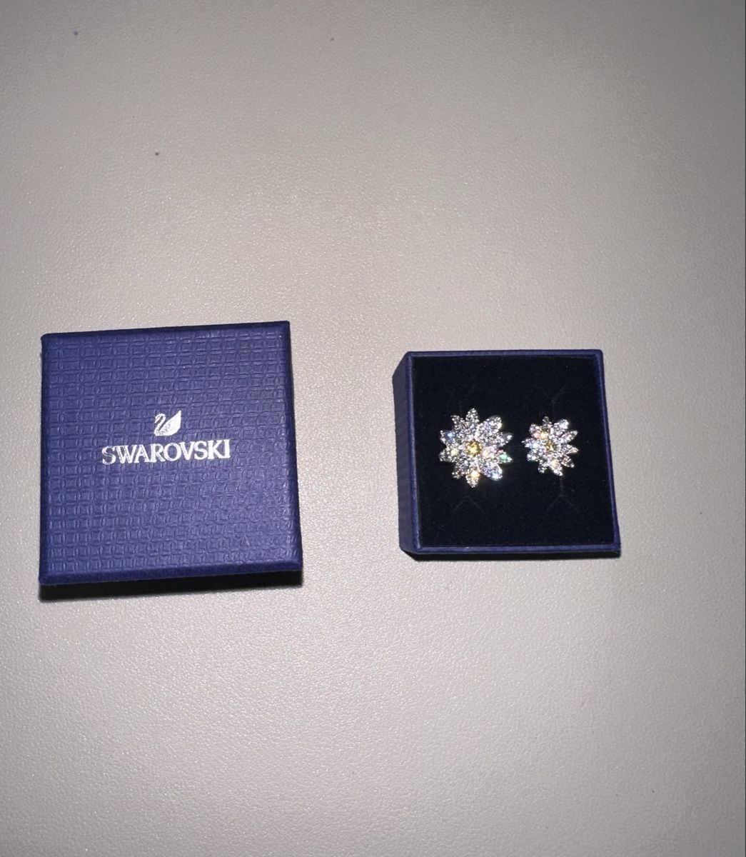 Swarovski Anelli: Swarovski Ring Eternal Flower Silber - neu – Nuovo e nell'imballaggio originale da Pratteln venduto da sia_uk27
