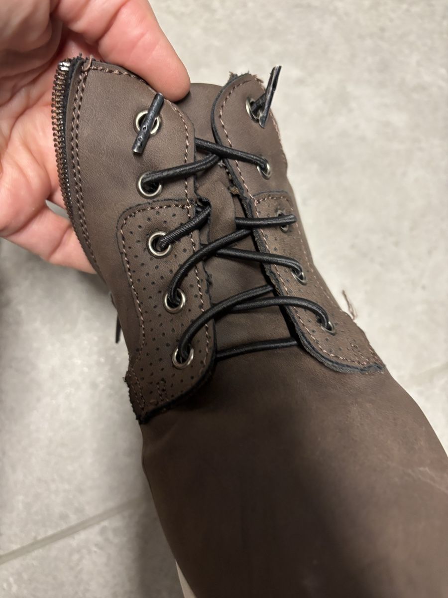 Scarpe da uomo: Souliers taille 31 fermeture éclair – Usato da Salvenach venduto da gwenwywar 2