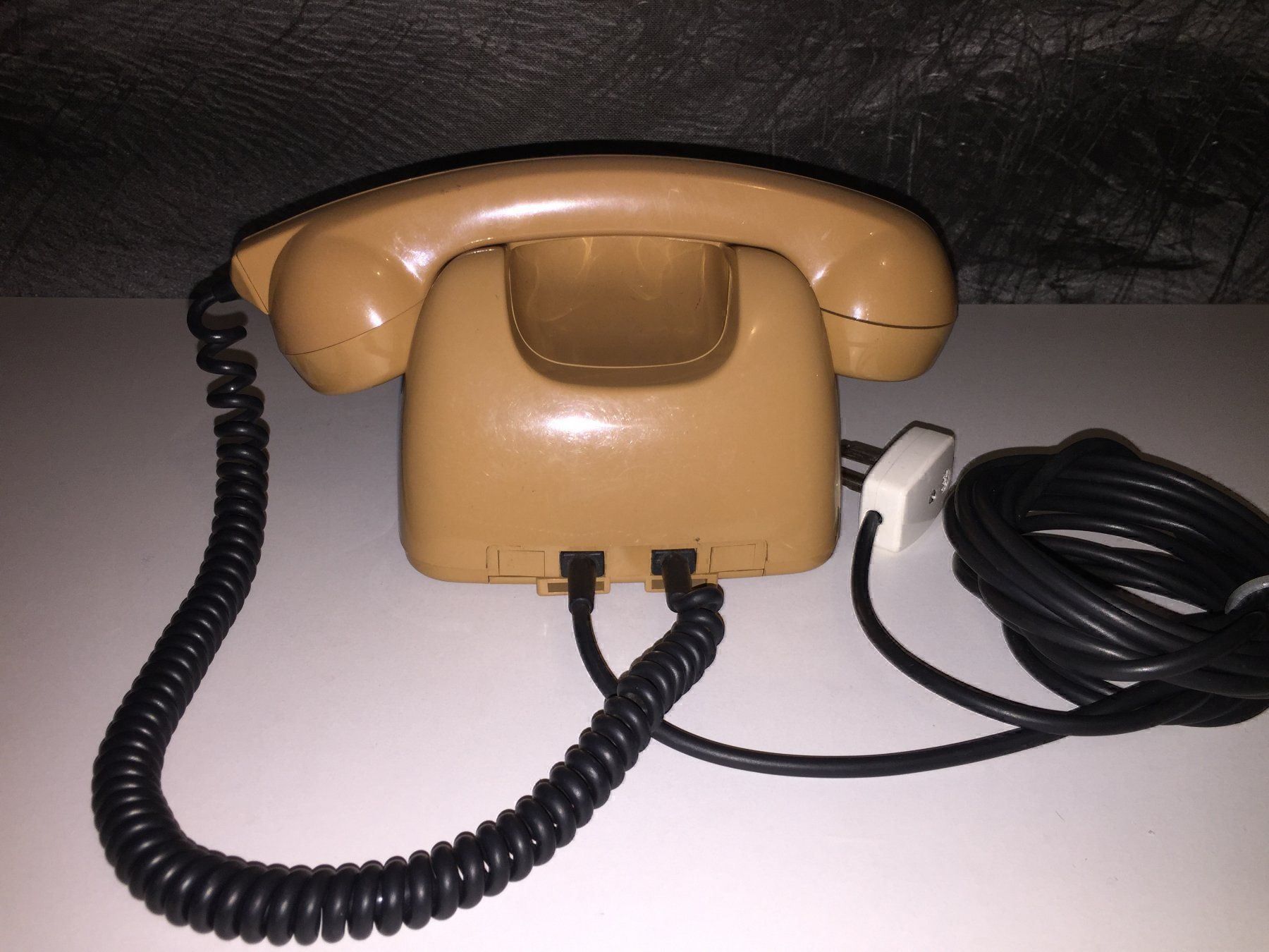 Telefone: Ancien Télephone/ Alt telefon – Gebraucht aus Cossonay-ville von Super-Price-Quality 2