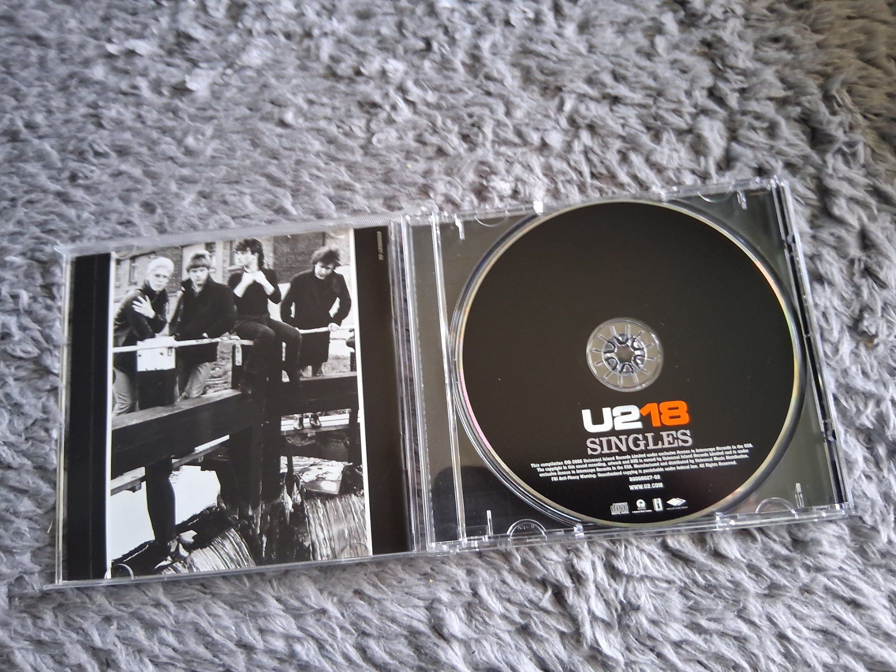 CD: U2   18    SINGLES    CD – Usato da Wetzikon ZH venduto da Ramones01 2