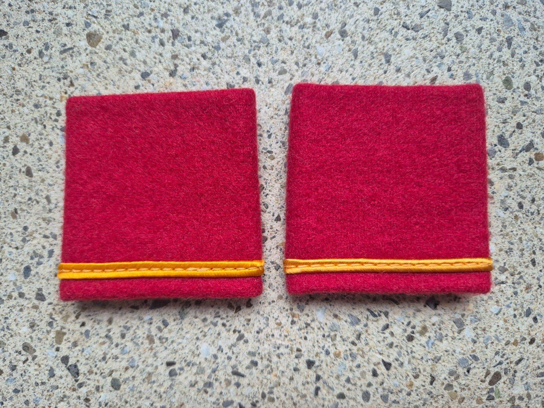 Schweizer Armee Placchette & Badge: Gradabzeichen Patten Set Leutnant Rettungstruppen – Nuovo e nell'imballaggio originale da Riedholz venduto da fr_sIruP