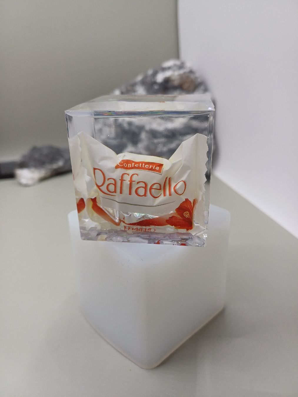 Alle Dekorationen: Raffaello in Epoxy (Unikat) Shell Edition – Neu und originalverpackt aus Kloten von Epoxygalaxy.ch 4