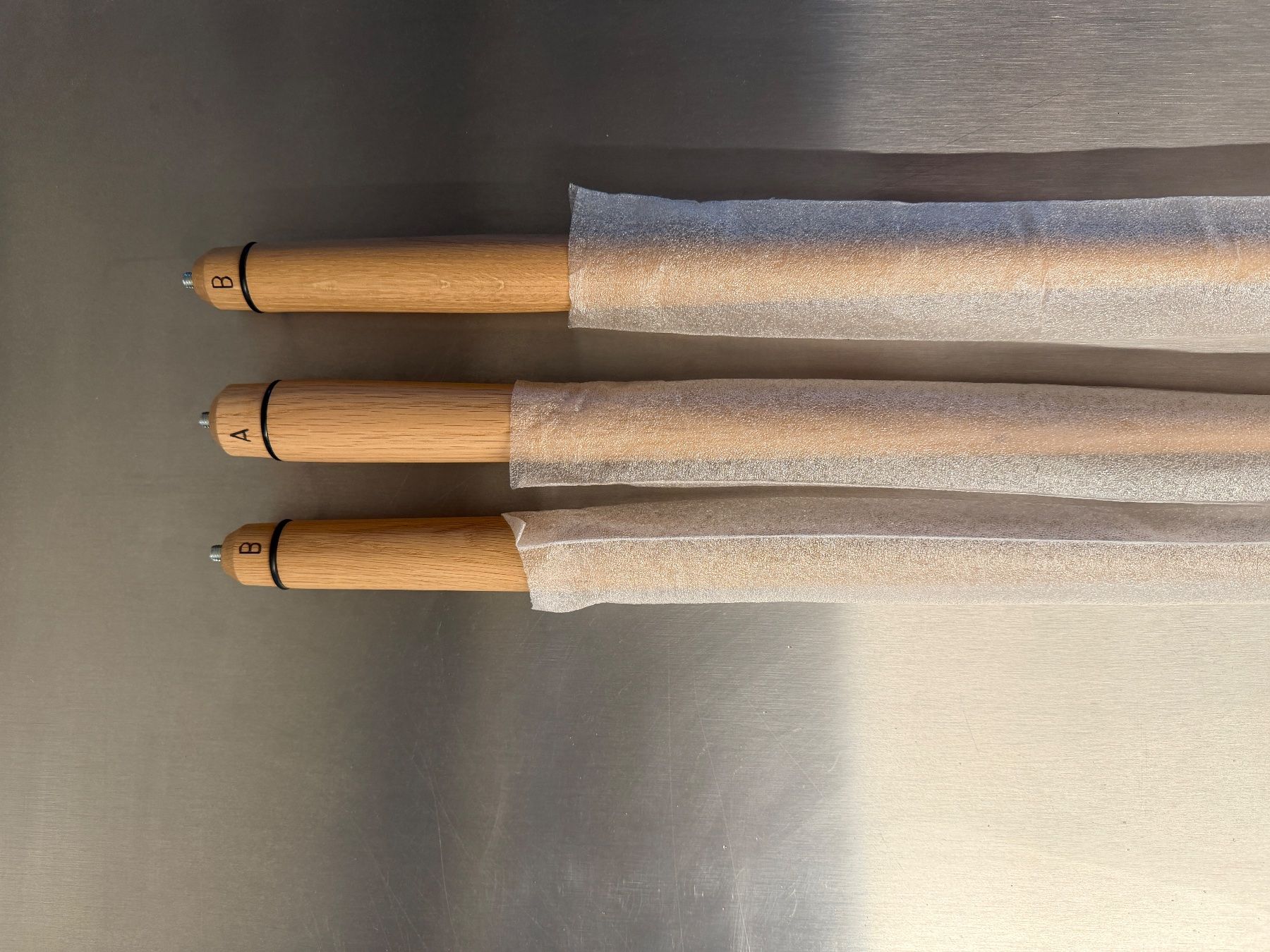 Bang & Olufsen Casse acustiche: Bang Olufsen A9 pieds – Nuovo e nell'imballaggio originale da Gockhausen venduto da jdu_hzd2