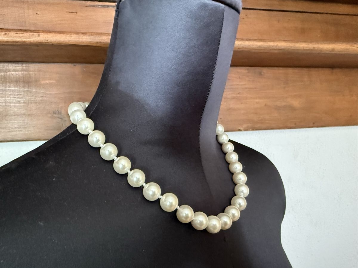 Catenine: Elegante Vintage Perlenkette – Usato da Lamone venduto da LaCantinaMagica 3