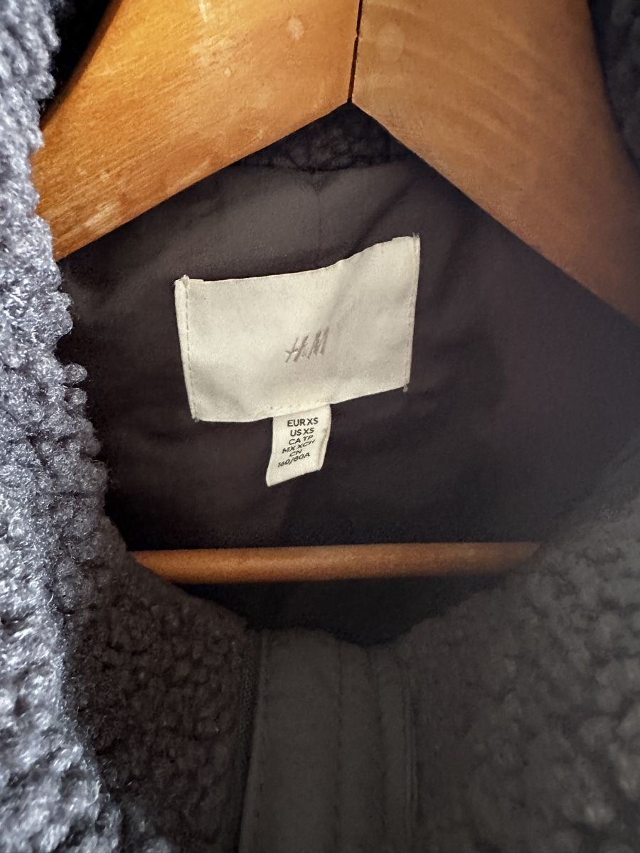 H&M Jacken: H&M Teddyjacke grösse XS – Gebraucht aus Bern von Tana31 1