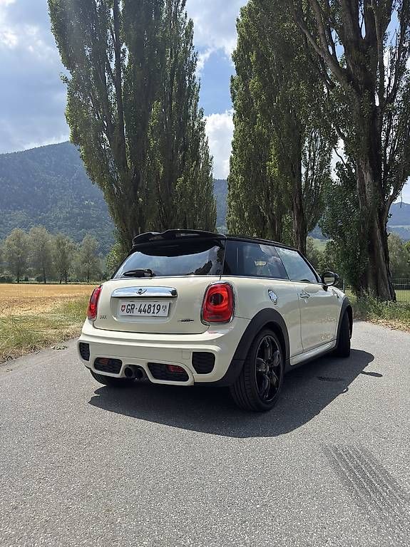 Autos: Mini John Cooper Works – D'occasion à Laax GR par yar_q568 1