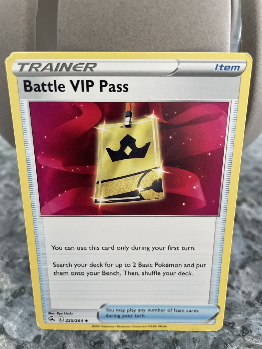 Pokémon Cartes à collectionner: Pokemon Trainer Battle VIP Pass – D'occasion à Ueberstorf par Vmirco