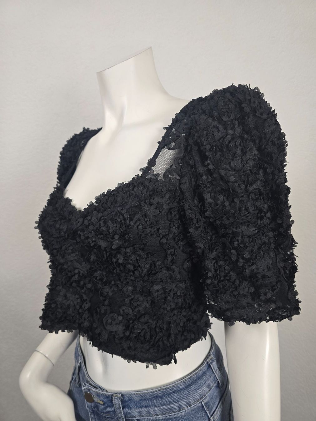 Zara Top: Top noir ZARA T-M – Usato da Les Verrières venduto da kitel79 2