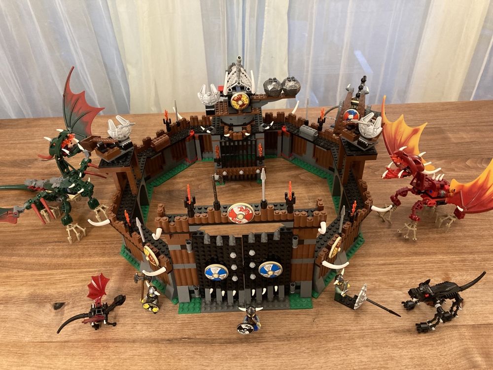 Lego Viking Fortress Catapult Fenris Wolf 7019 7015 7017 Gebraucht 