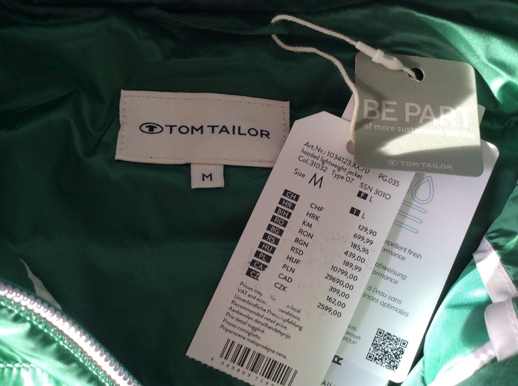 Tom Tailor Giacche: Winterjacke Steppjacke von Tom Tailor Gr.M – Nuovo e nell'imballaggio originale da Riehen venduto da apo_n7lm 2