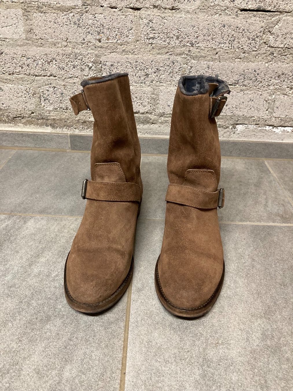 Scarpe da donna: Stiefel – Usato da Rorschach venduto da Loonimuh 3