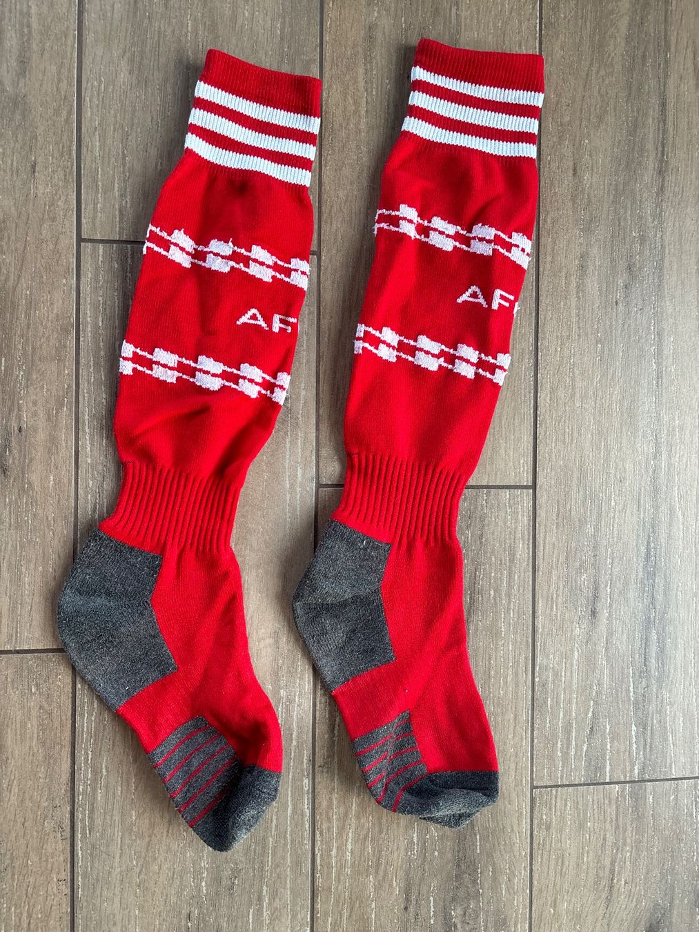 Socken: 35-38_Fussball Socken AFC – Gebraucht aus St-George von elena27