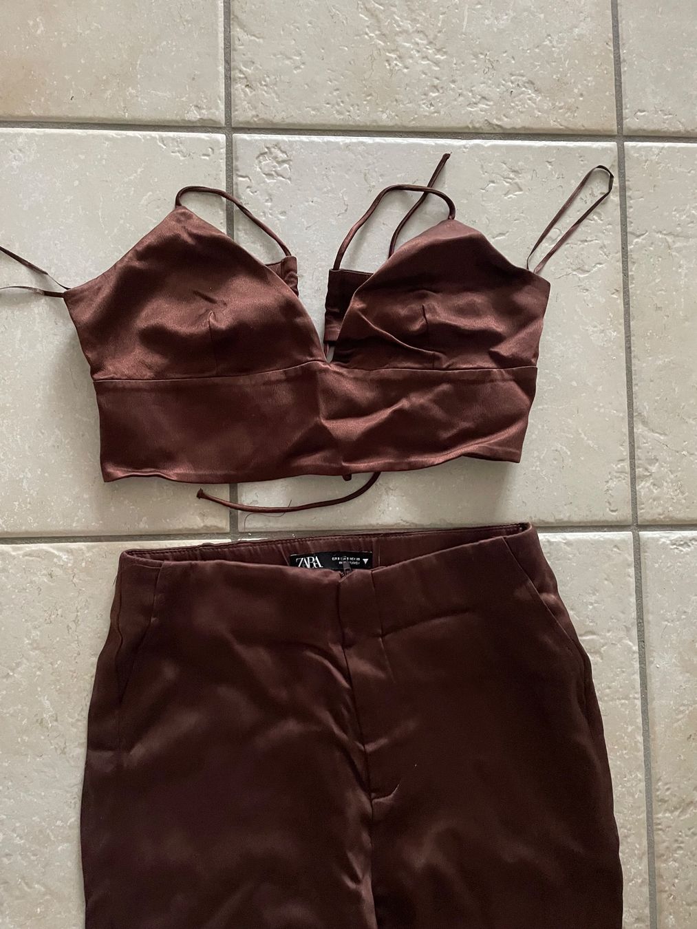 Zara Kleiderpakete: Zara set in satin braun Grösse S/M – Neu (gemäss Beschreibung) aus Spreitenbach von Webtempel 3