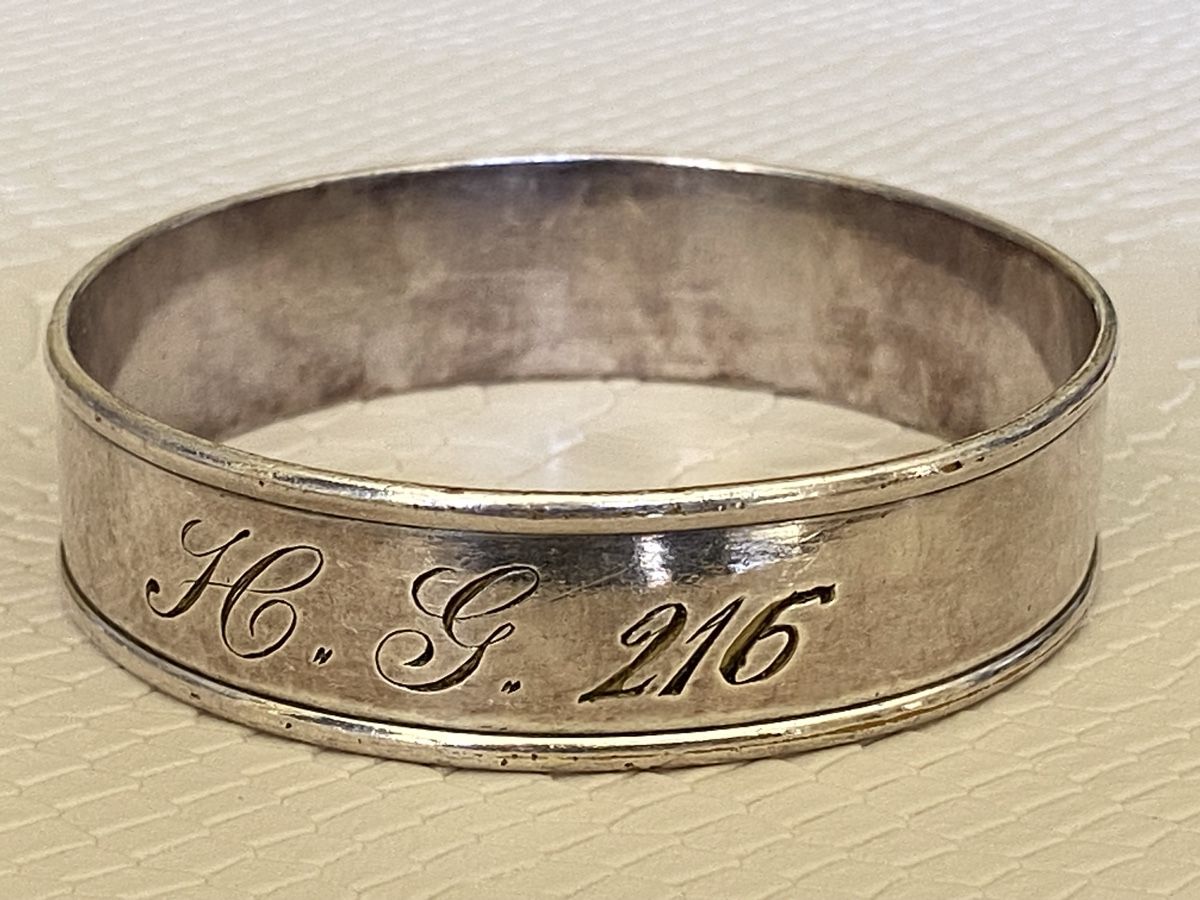 Christofle Sonstige Dekorationen & Accessoires: Serviette Ring Christofle Silber Grösse 4.8 cm mit Gravur – Gebraucht aus Düdingen von Reconflo