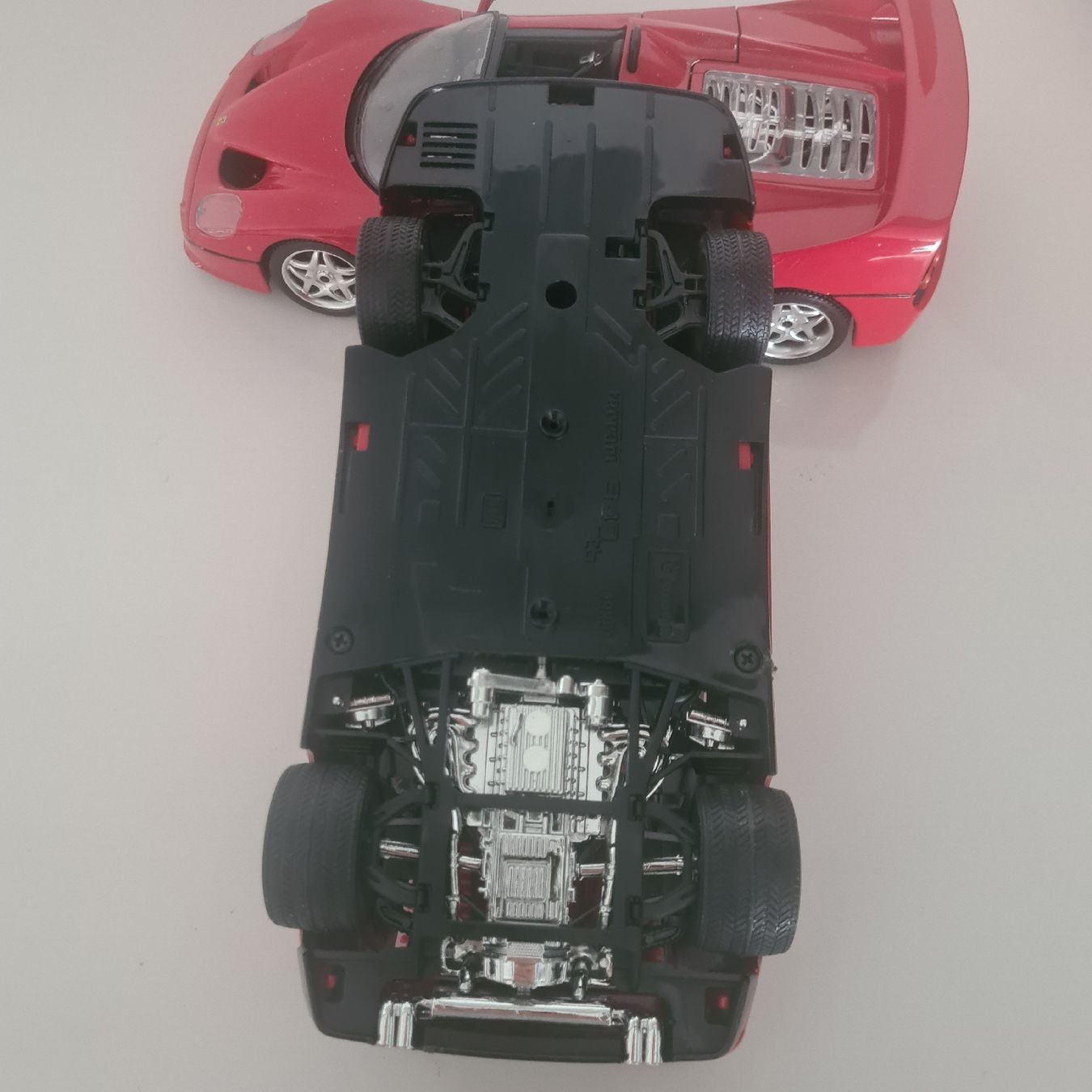 Bburago Modellini d'auto: 2 Ferari Burgo Modell 1/18 – Usato da Steinen venduto da turbogeiss99 9
