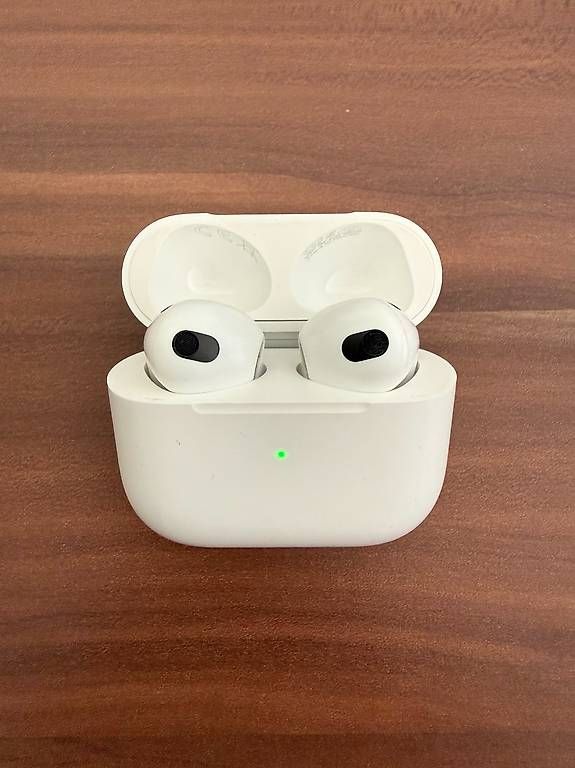 Apple Cuffie: Apple AirPods (3rd Gen.) mit Lightning-Ladecase – Usato da Thun venduto da Trihani7 1