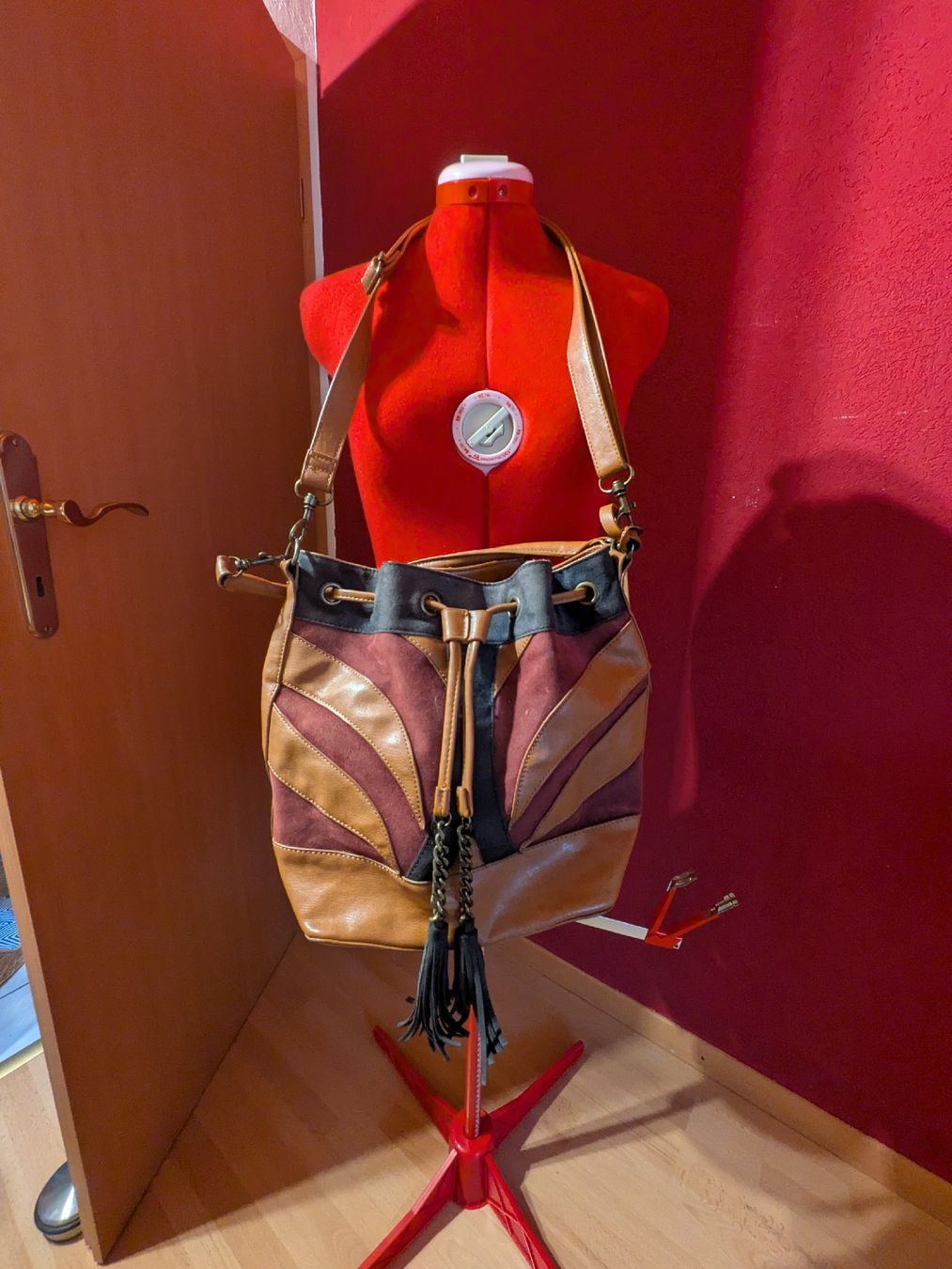 Sacs femmes: sac bourse moa – D'occasion à Vionnaz par MarinaMGB
