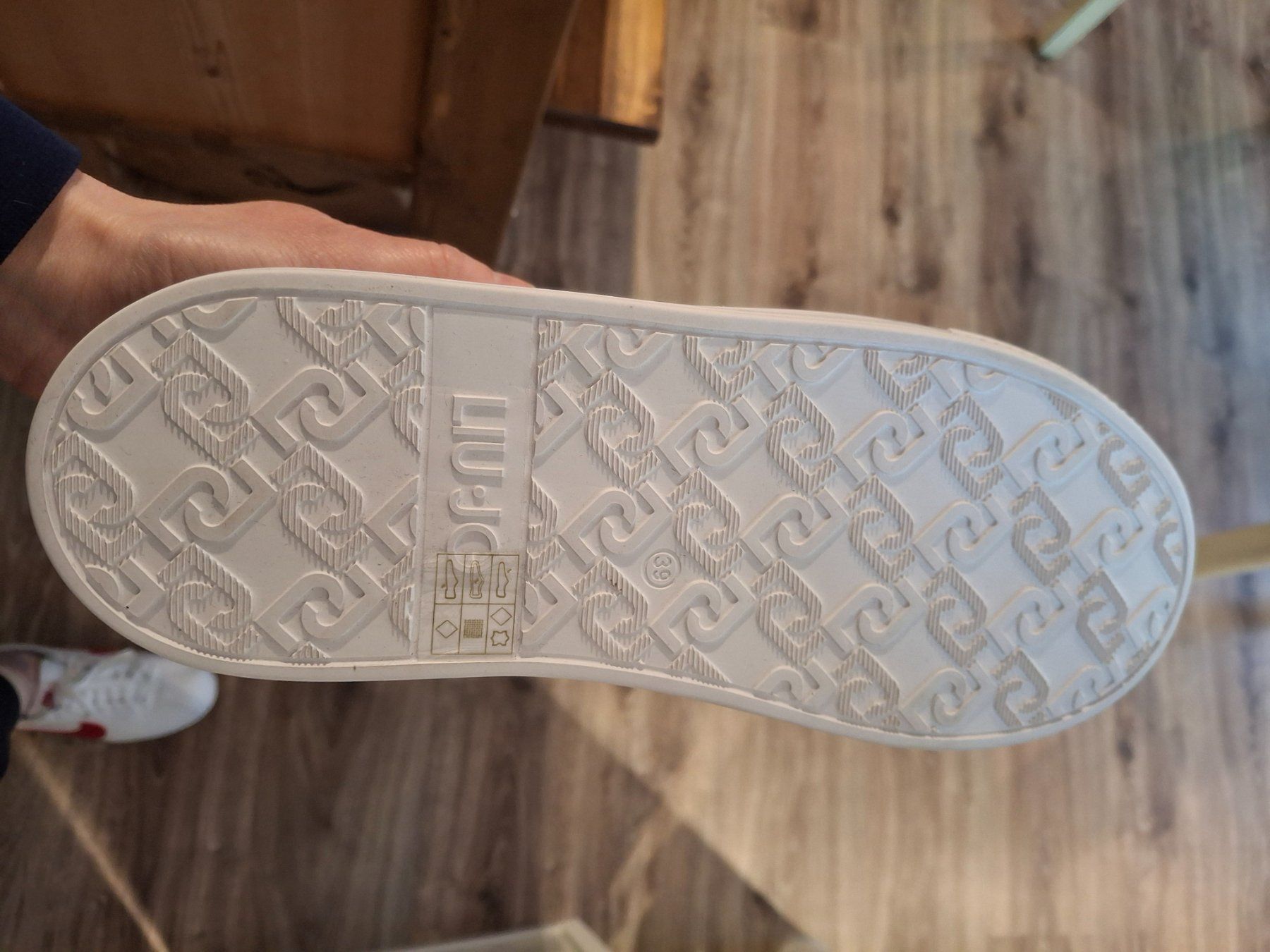 Liu Jo Damenschuhe: Liu.Jo Sneaker – Neu (gemäss Beschreibung) aus Oberhofen am Thunersee von katka99 2