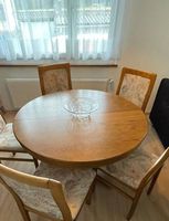 Massiver Esstisch aus Holz  ausziehbar, rund - oval