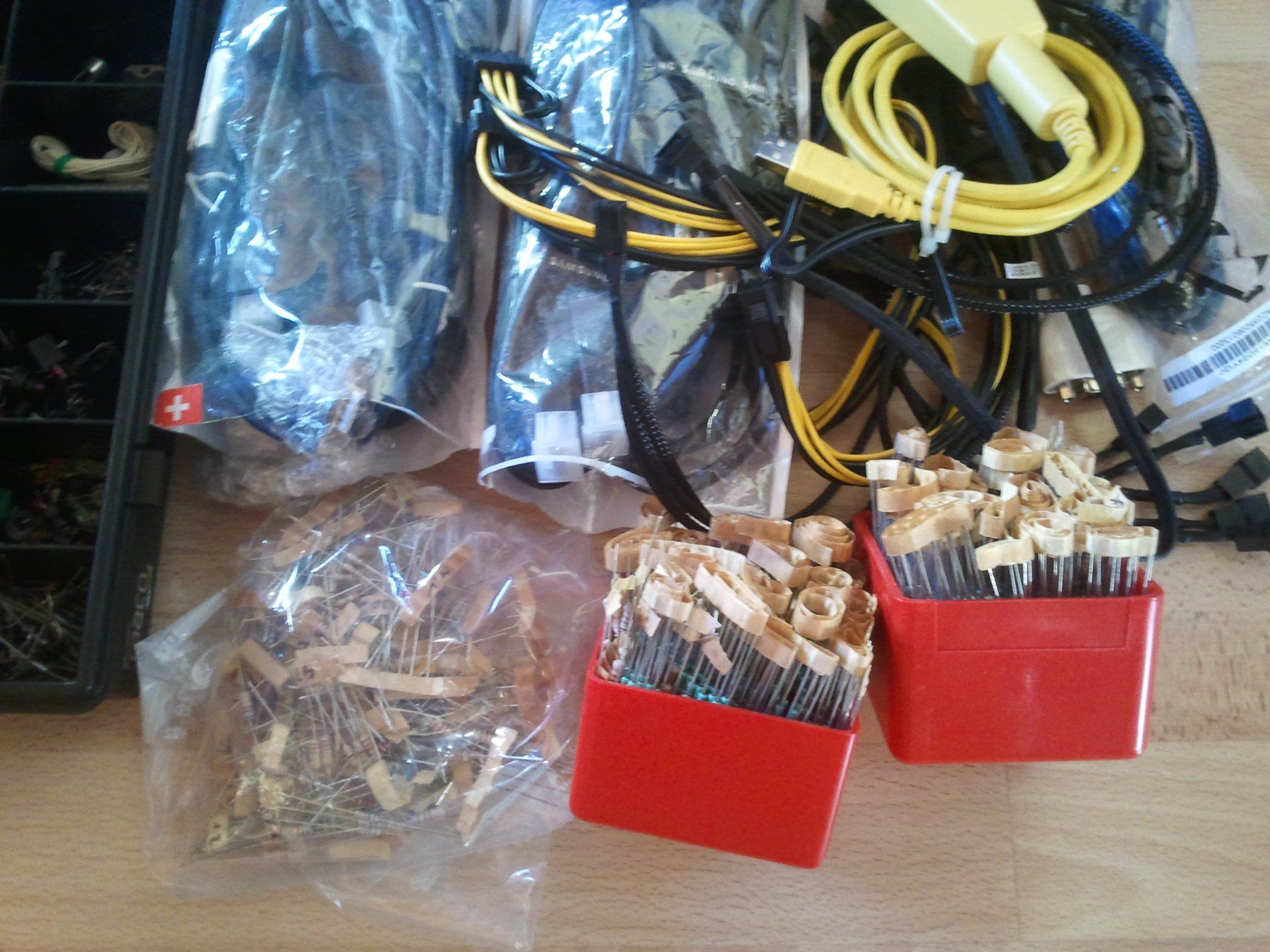 Componenti elettronici: Verschiedene Bauteile – Usato da Beatenberg venduto da fancy10 5