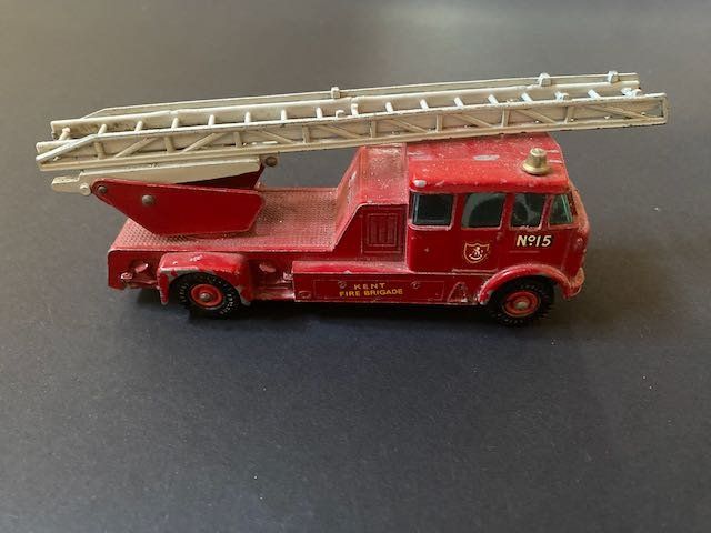 Matchbox Modellbausätze & Standmodelle: Camion pompier vintage – Gebraucht aus Bex von glo_j5oz