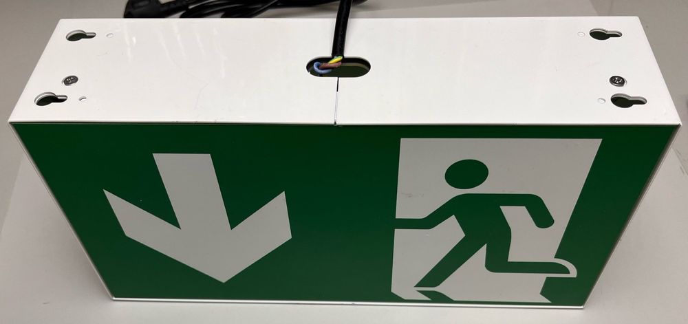 LED-Notbeleuchtung Mit 3h Akku – Fluchtwegleuchte, 4 Piktogramme, Manuelle Prüftaste, IP20