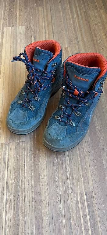 Scarpe per ragazzi: Wanderschuhe Lowa Gr. 36 – Usato da Windisch venduto da grifolafrondosa