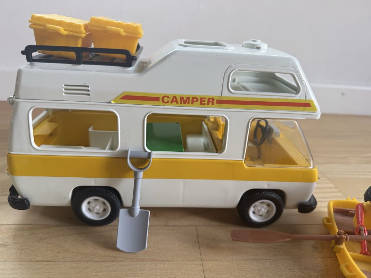 Playmobil Giocattoli: Playmobil 70er Jahre Camper – Usato da Ürikon venduto da licerutti 1