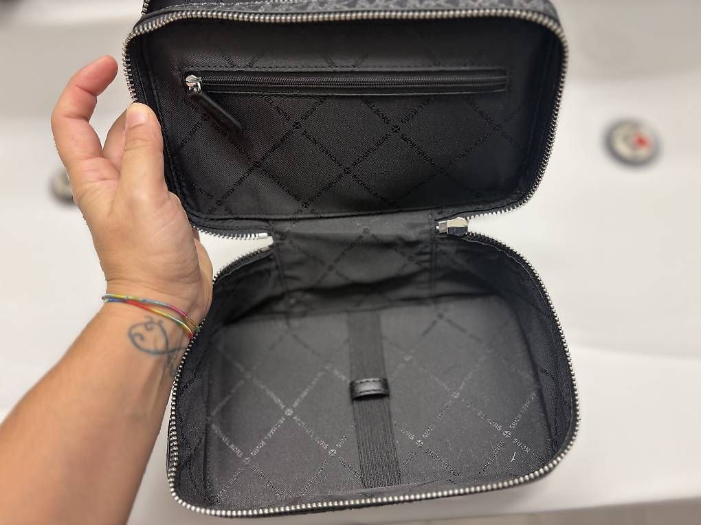 Custodie per cosmetici: beauty case michael kors – Usato da Adlikon B. Regensdorf venduto da sar_g6kn 3