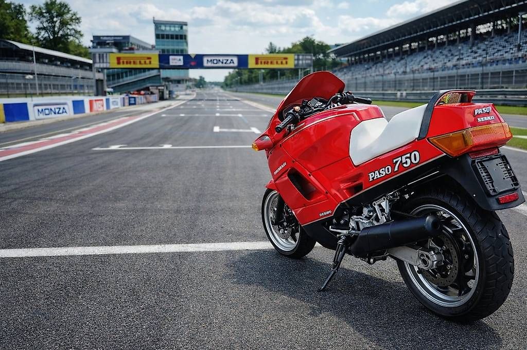 Ducati Strada: Ducati Paso 750 – Usato da Wald ZH venduto da Lisst75 2