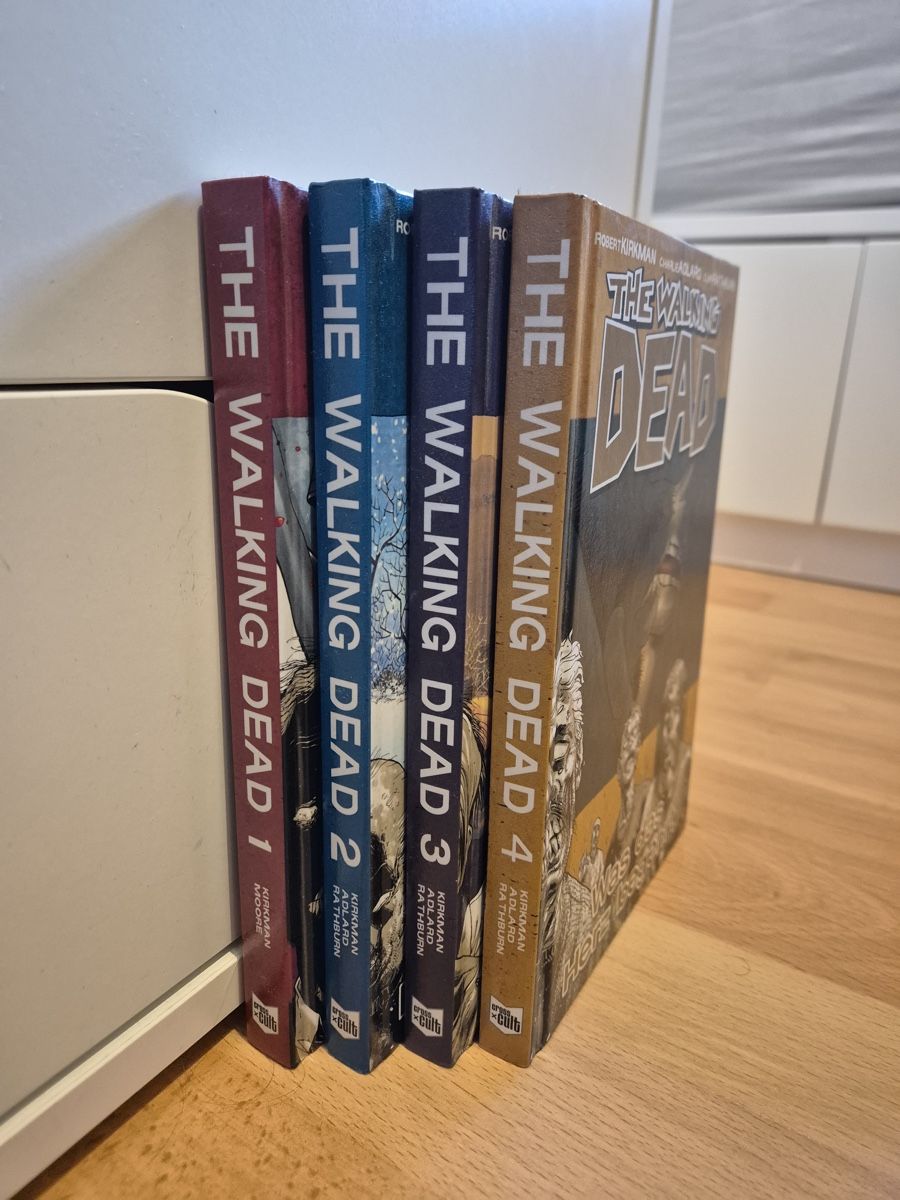 Fumetti: The walking Dead Comic Band 1-4 – Usato da Mörschwil venduto da Seegurke18 1
