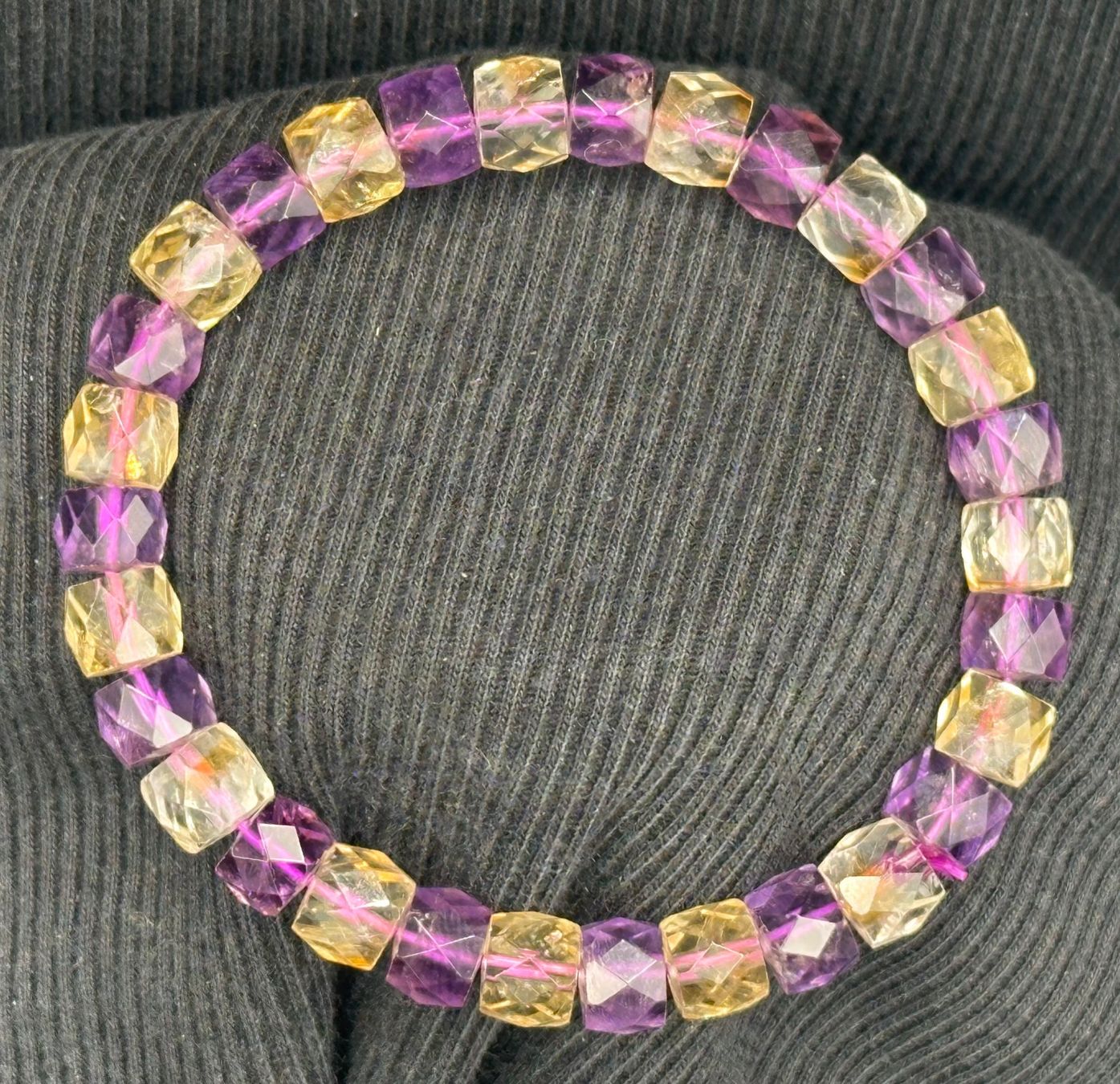 Bracelets: Facettiertes Amethyst mit Citrin Stretcharmband – Neuf avec emballage d'origine à Männedorf par EarthCraft 3