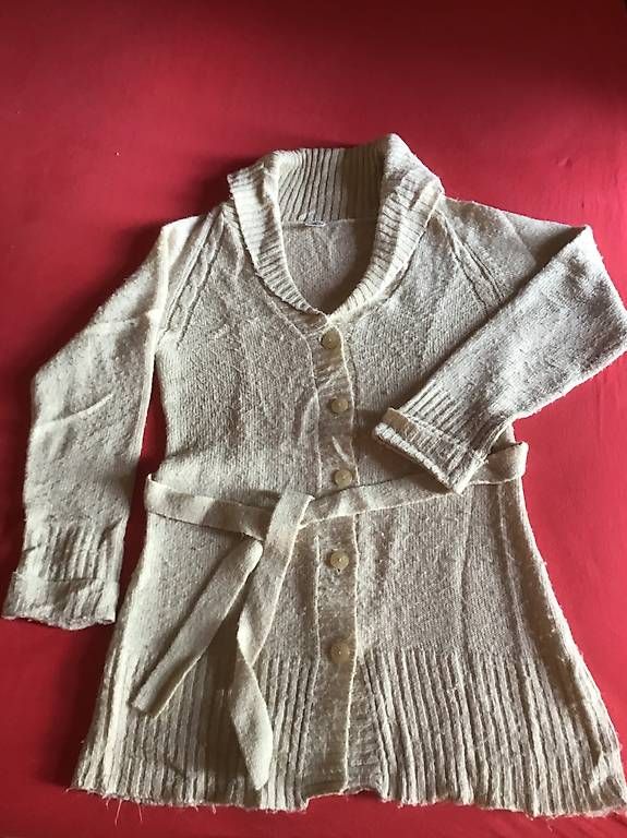 Gilets & Westen: Jaquette longue écru, chaude, taille 36/38 – Gebraucht aus Pully von san_b2w6 3