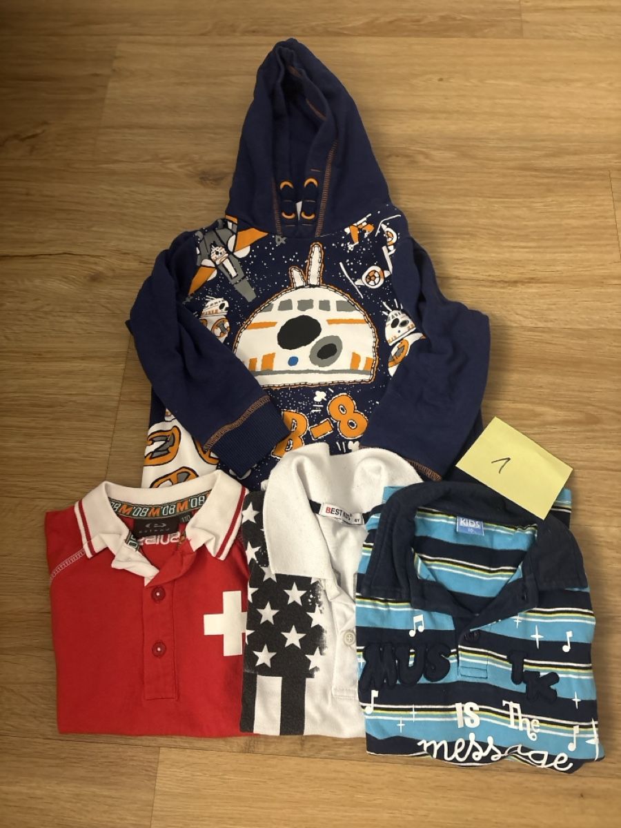 Ensembles coordonnés: Kleiderpaket Poloshirt Pullover 110 – D'occasion à Chur par copino