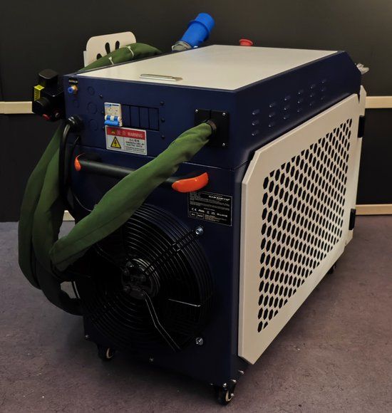 Saldatori: 1500W Multiaxis Laser – Usato da Rieden SG venduto da wer_yqc2 1
