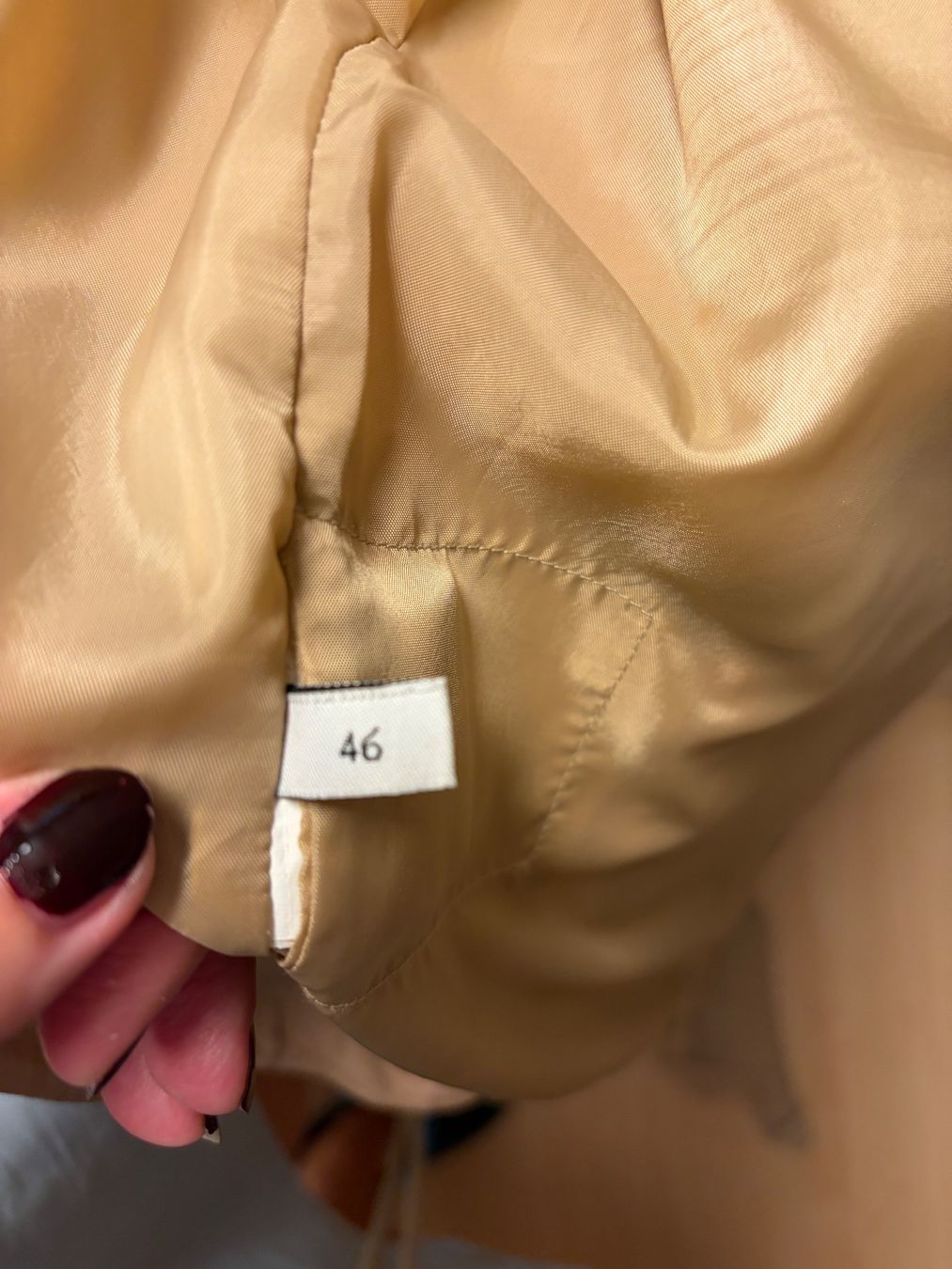 Trussardi Giacche: Veste Trussrdi en cuir beige taille 46 avec défaut – Usato da Vallamand venduto da rom_z7q6 7