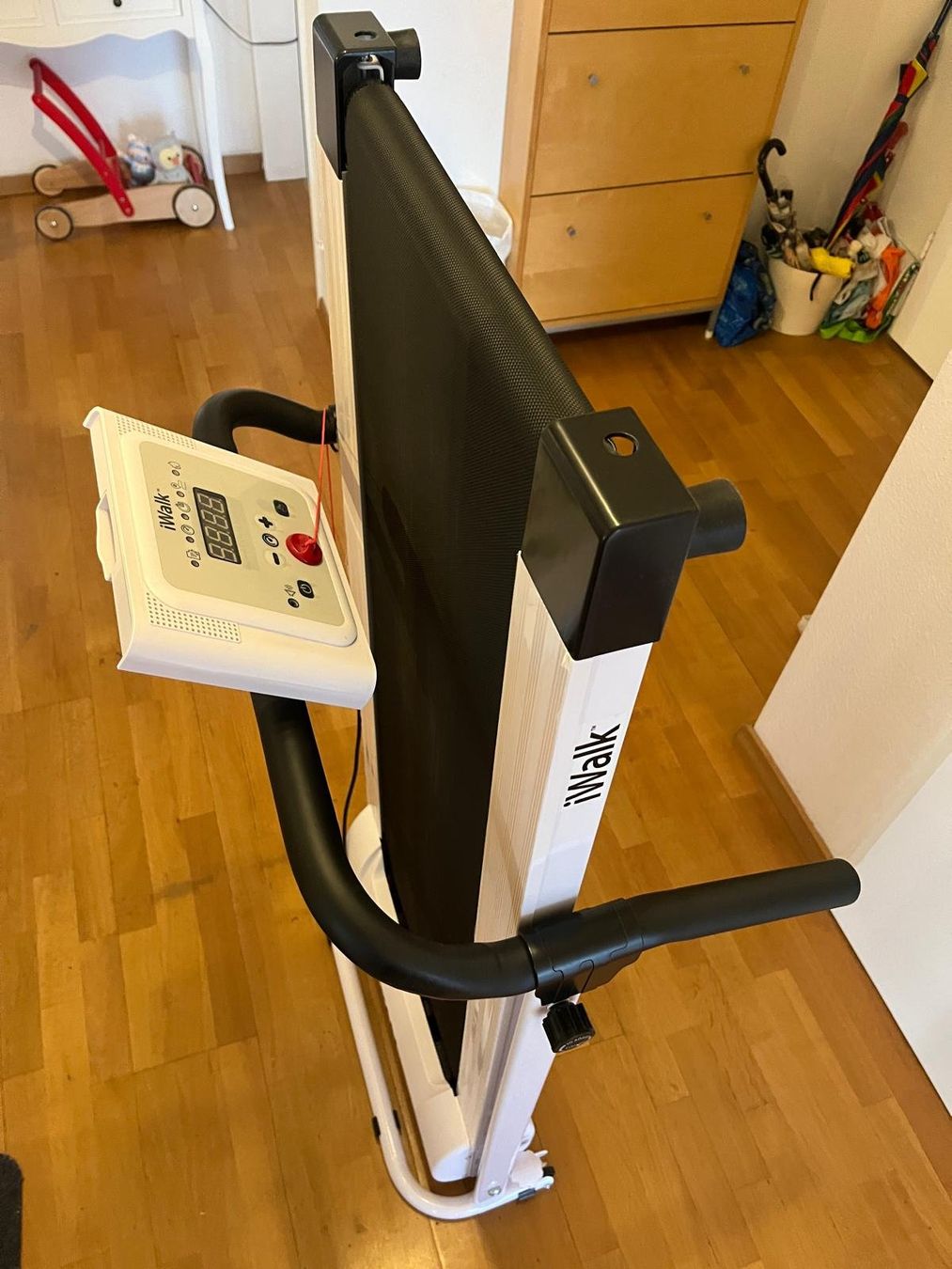 Hometrainer: Laufband iWalk - wie neu – Usato da Cham venduto da Bbcham 4