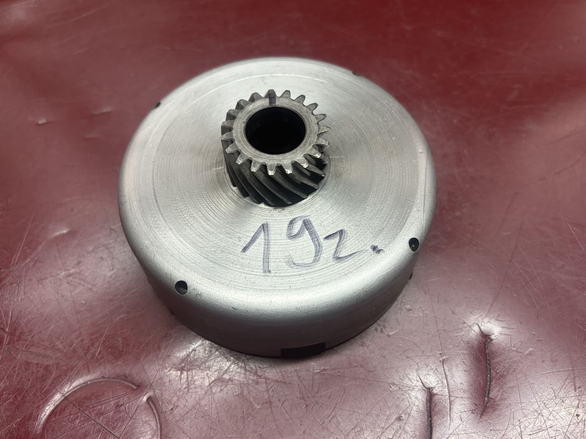 Puch Pièces pour mobylette: Mofa Puch E50 Kupplungskorb 19z – D'occasion à Latterbach par Bbutz98