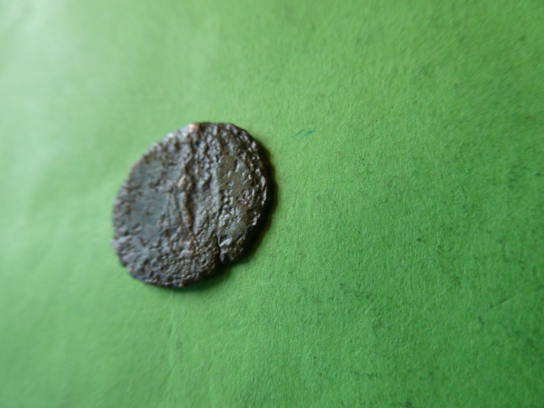 Tutti le monete: uralte Bronzemünze  17 mm     1.78 g – Usato da Hinterforst venduto da Rohusri 3
