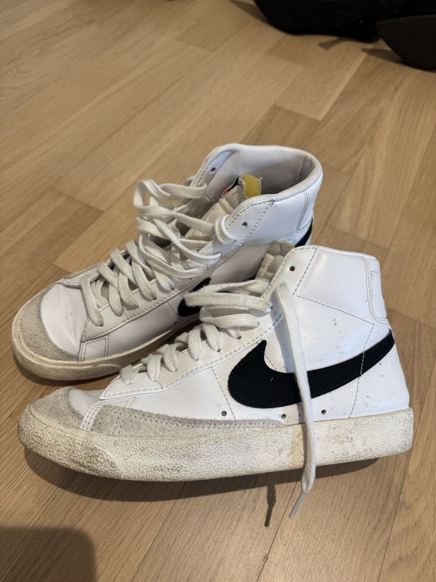 Nike Herrenschuhe: Nike Sneaker – Gebraucht aus Winterthur von KarinSue