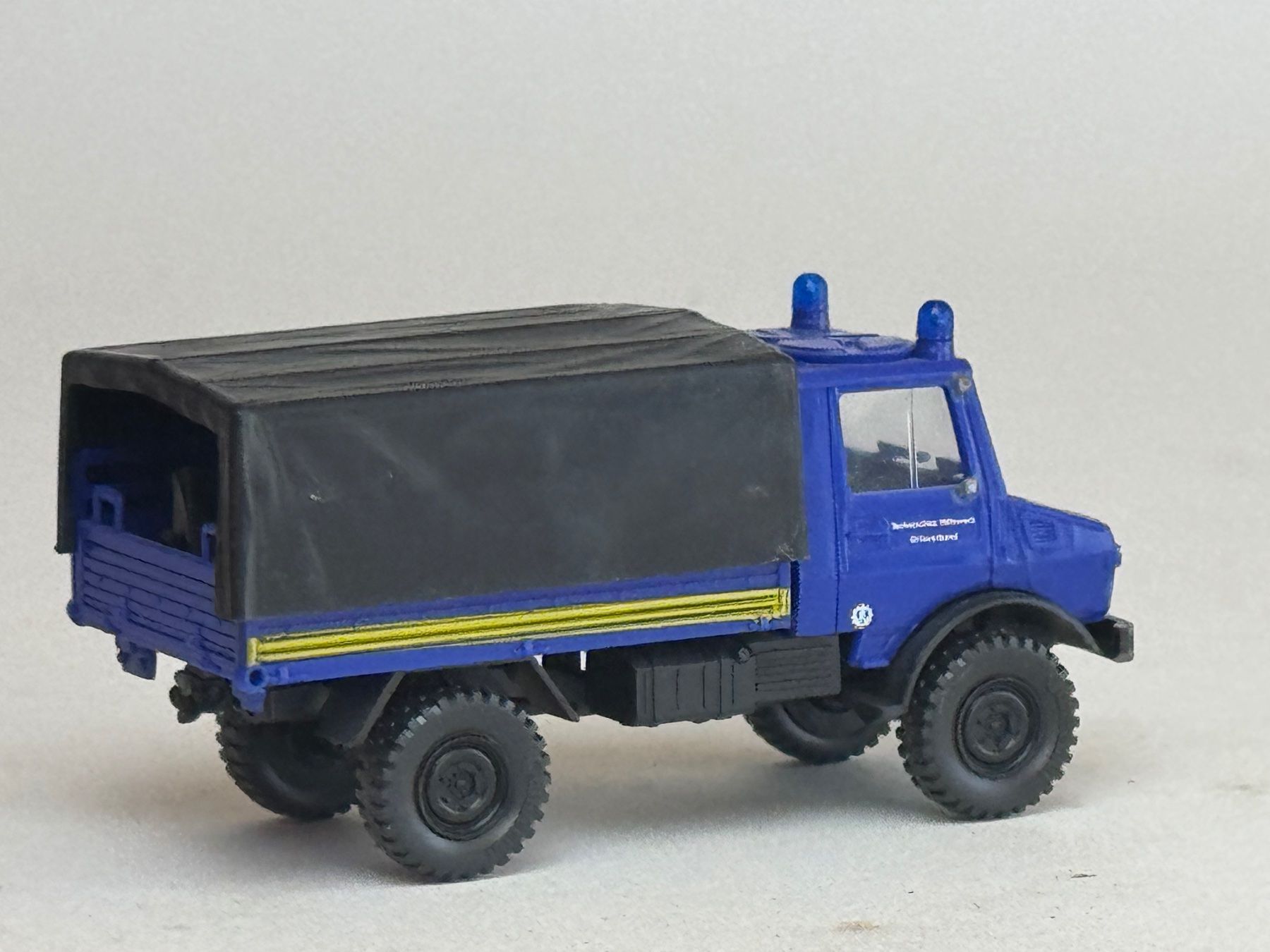 Modellini d'auto: VE1- Roco Mercedes Unimog THW Pritsche – Usato da Elm venduto da Wikmtz 1
