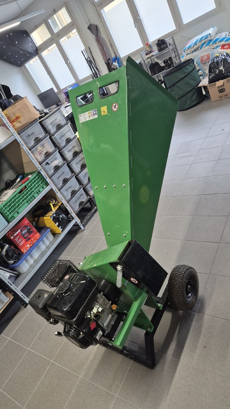Häcksler: Häcksler Benzin 5,6 Ps – Gebraucht aus Wangen SZ von Dnepr2 2
