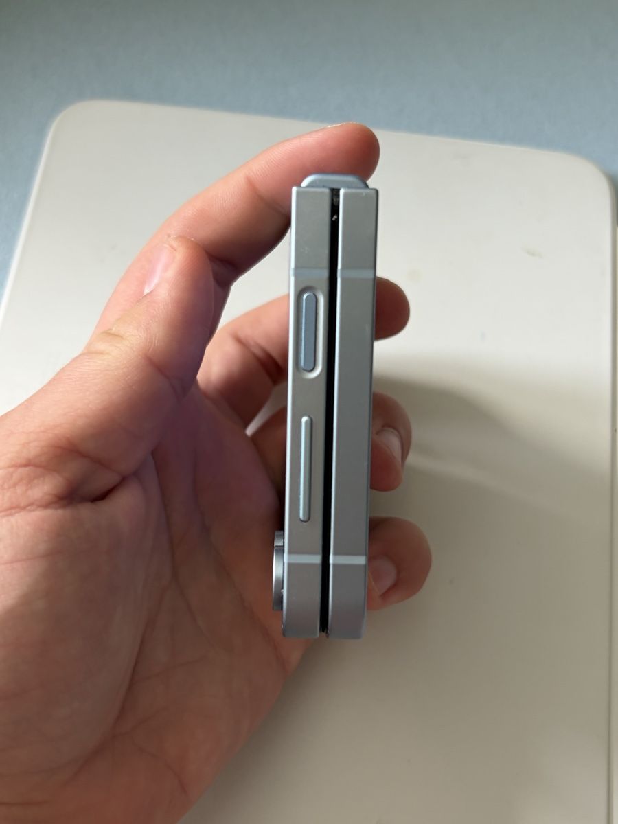 Samsung Handys / Smartphones: Samsung Galaxy z Flip 6 – Gebraucht aus Signau von leo_b2fx 4