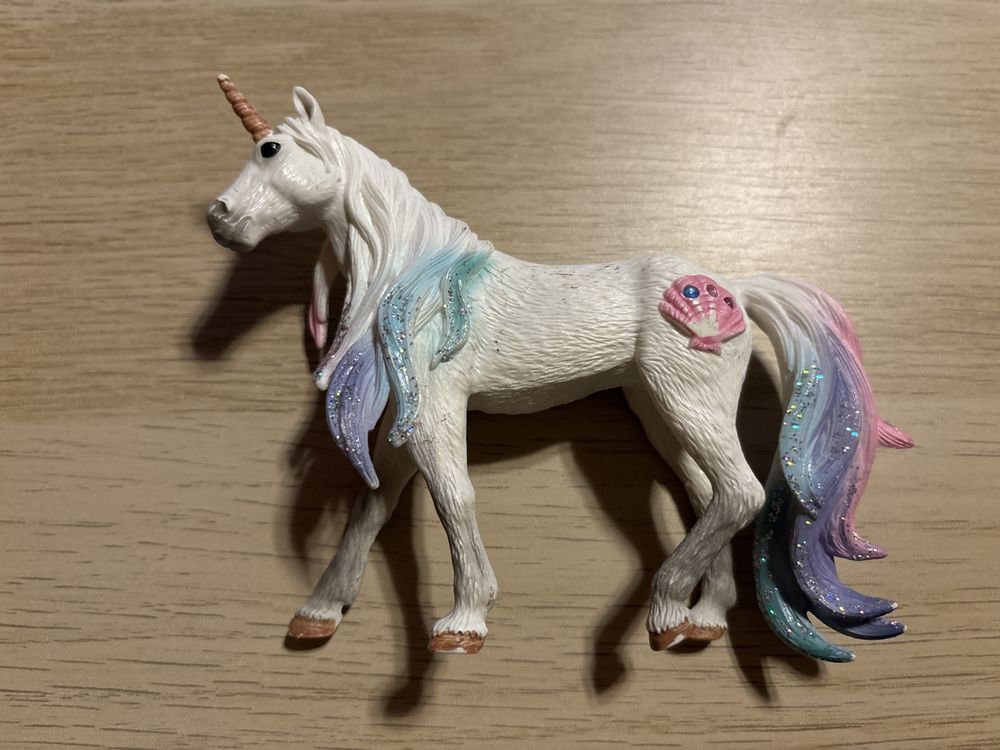 Schleich – Figurine Elany La Licorne – Bayala – Poulain Scintillant Avec Tatouage Floral – Dès 5 Ans