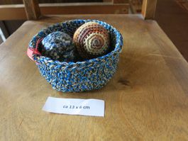 rundes  Körbchen gehäkelt /ca 13x6cm